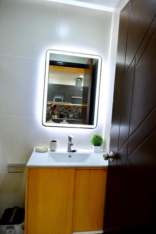 Cozy Entire Condo Unit With Pool Access Angeles Εξωτερικό φωτογραφία