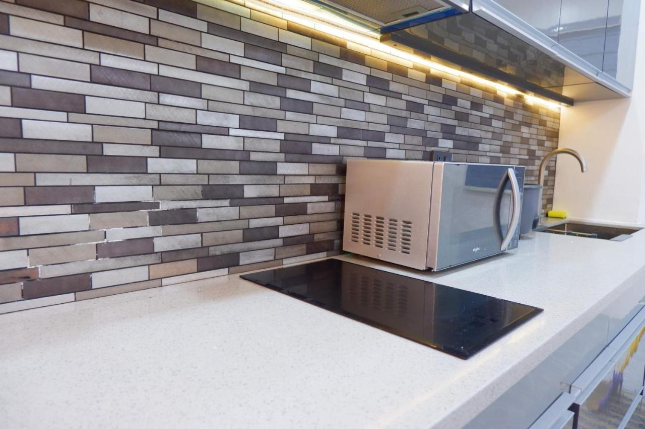 Cozy Entire Condo Unit With Pool Access Angeles Εξωτερικό φωτογραφία